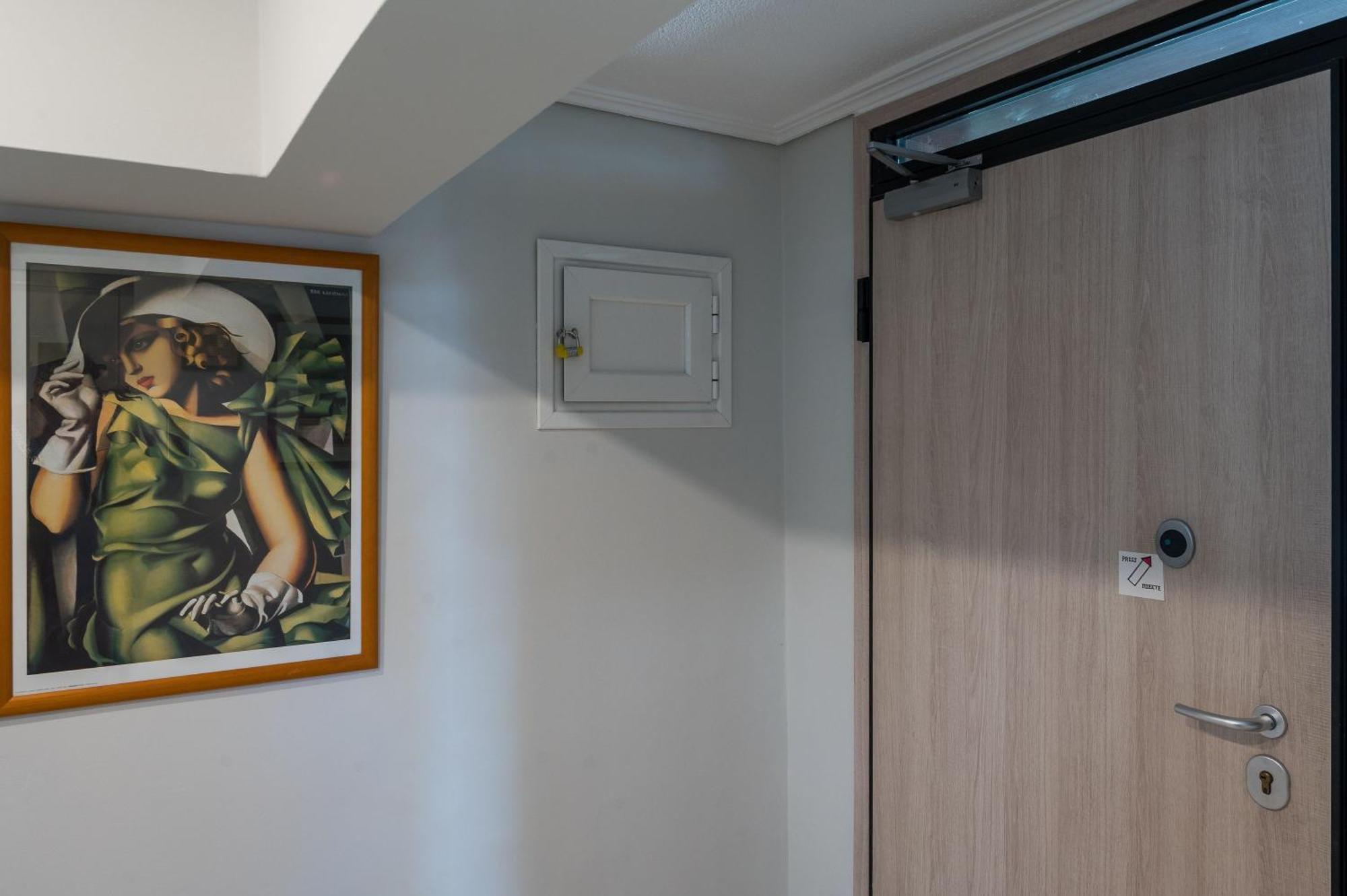 Glyfada'S Cosy Apartments アテネ エクステリア 写真